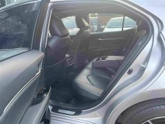 Toyota Camry Hybrid Luxury - photo 14