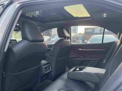 Toyota Camry Hybrid Luxury - photo 15