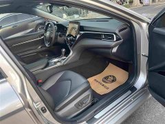 Toyota Camry Hybrid Luxury - photo 16