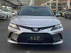 Toyota Camry Hybrid Luxury - photo 2