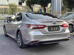 Toyota Camry Hybrid Luxury - photo 5