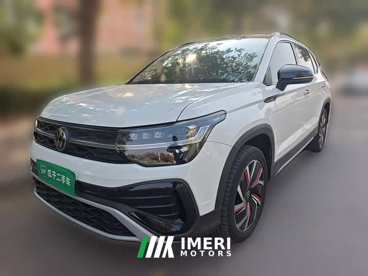 Volkswagen Touareg 300TSI FWD Full Moon Edition