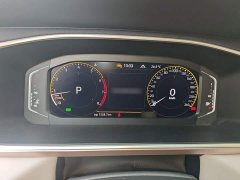 Volkswagen Touareg 300TSI FWD Full Moon Edition - photo 3