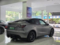 Tesla Model Y Rear-Wheel Drive - ფოტო 13