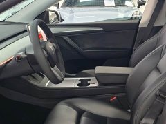Tesla Model Y Rear-Wheel Drive - ფოტო 4