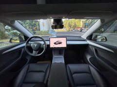 Tesla Model Y Rear-Wheel Drive - ფოტო 11