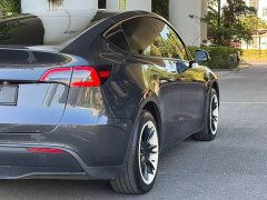 Tesla Model Y Rear-Wheel Drive - ფოტო 15