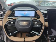 Geely Boyue L 1.5TD DCT Luxury - ფოტო 10