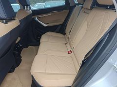 Geely Boyue L 1.5TD DCT Luxury - ფოტო 16