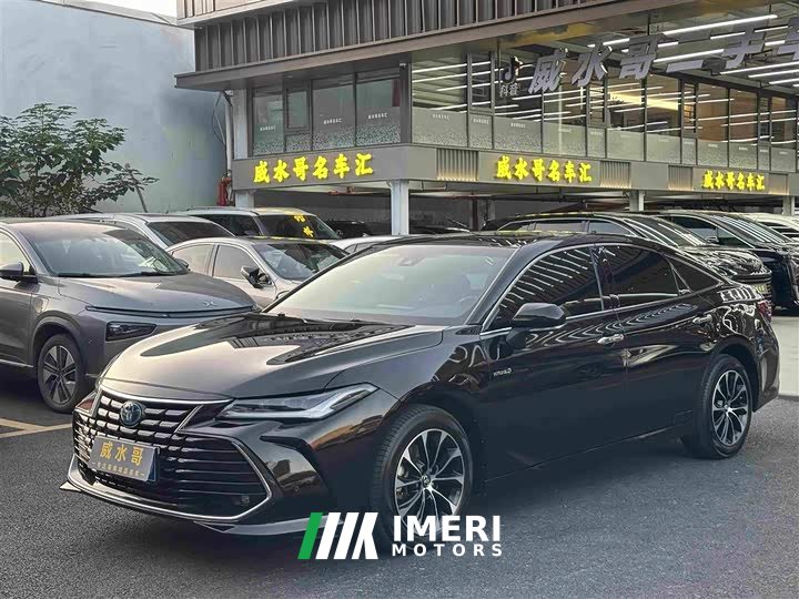 Toyota Avalon Hybrid 2.5L Luxury - car from China