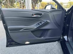 Toyota Avalon Hybrid 2.5L Luxury - photo 20