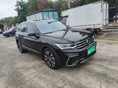 Volkswagen Tiguan L 330TSI Automatic FWD R-Line Comfort Edition - photo 3