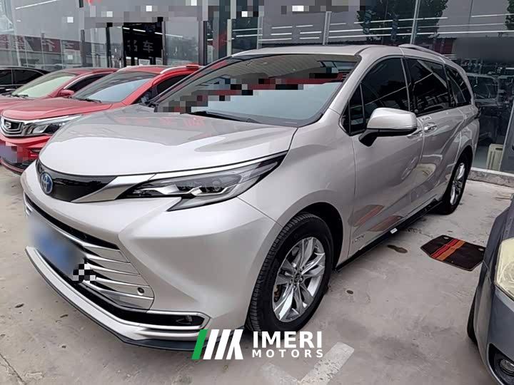 Toyota Sienna 2.5L Hybrid Platinum Edition