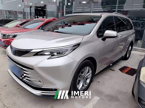 2022 Toyota Sienna 2.5L Hybrid Platinum Edition - car from China