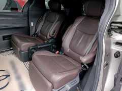 Toyota Sienna 2.5L Hybrid Platinum Edition - photo 16