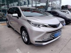 Toyota Sienna 2.5L Hybrid Platinum Edition - photo 3