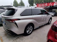 Toyota Sienna 2.5L Hybrid Platinum Edition - photo 6