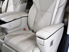 Toyota Vellfire Crown Hybrid 2.5L Executive Premier Edition - photo 14