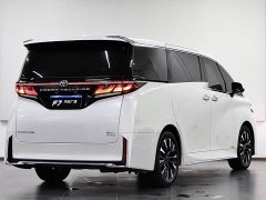 Toyota Vellfire Crown Hybrid 2.5L Executive Premier Edition - photo 6