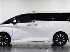 Toyota Vellfire Crown Hybrid 2.5L Executive Premier Edition - photo 7