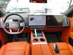Li Auto L7 Pro - ფოტო 9