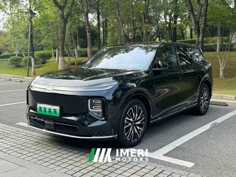 2025 Changan Qiyuan Q07 215 Premier Edition - car from China