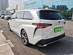Toyota Gravia 2.5L Hybrid Premium Edition - photo 4