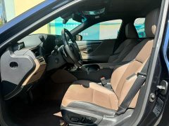 Lexus ES 300h Premium Edition - ფოტო 5