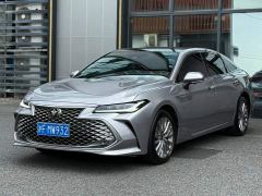Toyota Camry Hybrid 2.5L XLE Premium - фото 2