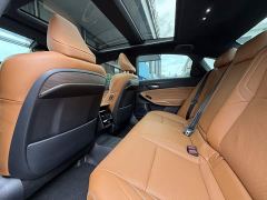 Toyota Camry Hybrid 2.5L XLE Premium - фото 6
