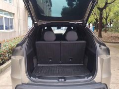 Tesla Model Y L Long Range All-Wheel Drive - фото 18