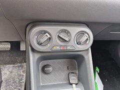 Wuling Hongguang New Energy Extended-Range Hybrid 50KM Comfort - ფოტო 12