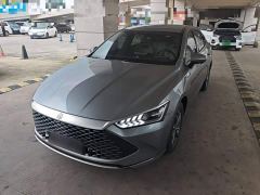 BYD Qin PLUS Champion Edition DM-i 55KM Leading - фото 1