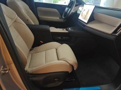 Volvo XC70 Plug-in Hybrid AWD Extended Range Plus - photo 8