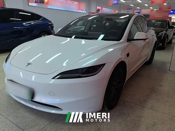 Tesla Model 3 Long Range All-Wheel Drive - автомобиль из Китая