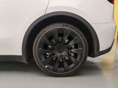 Tesla Model Y Rear-Wheel Drive - ფოტო 16