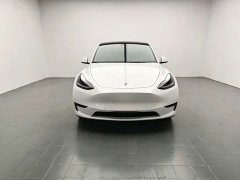 Tesla Model Y Rear-Wheel Drive - ფოტო 2