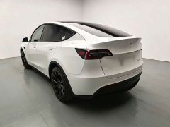 Tesla Model Y Rear-Wheel Drive - ფოტო 5