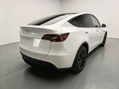 Tesla Model Y Rear-Wheel Drive - ფოტო 7