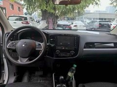 Mitsubishi Outlander 2.0L FWD Comfort 5-Seater - фото 4