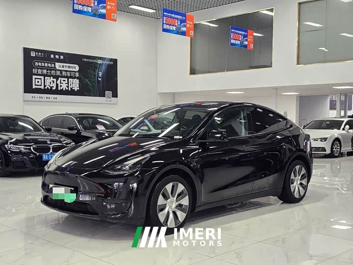 Tesla Model Y Facelift Rear-Wheel Drive