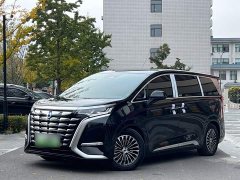 Denza D9 DM-i 980 Four-Wheel Drive Premium - фото 1