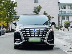 Denza D9 DM-i 980 Four-Wheel Drive Premium - фото 2