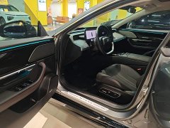 Xpeng P7 670E - ფოტო 15