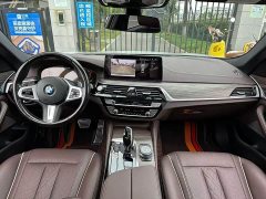 BMW 5 Series 530Li Premier M Sport Package - ფოტო 5