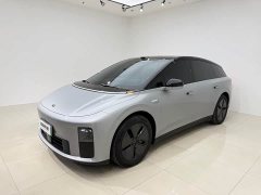 Li Auto i6 Two-Wheel Drive Standard - ფოტო 1