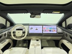 Li Auto i6 Two-Wheel Drive Standard - ფოტო 11