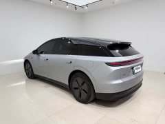 Li Auto i6 Two-Wheel Drive Standard - ფოტო 4