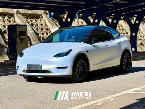 2022 Tesla Model Y Rear-Wheel Drive