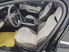 BYD Qin PLUS Glory Edition DM-i 55KM Leading - фото 14